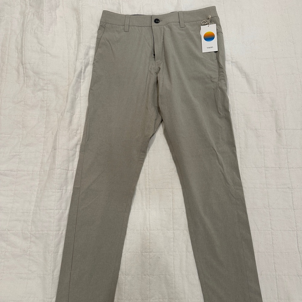 NWT Vuori Aim Pant in khaki Size 30